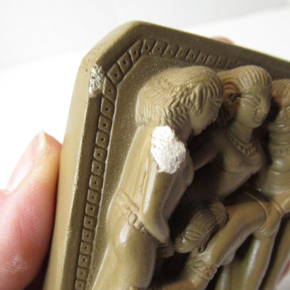 Vintage Khajuraho plaster tiles - Picture 8 of 15